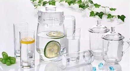 我國日用玻璃產(chǎn)業(yè) 年耗2000萬噸石英砂的繁榮與挑戰(zhàn)